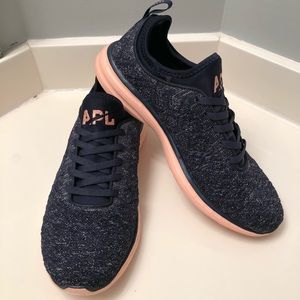 APL Techloom Phantom Midnight/Peach Women’s 8.5